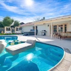 LUX 6BR/3BA Stylish House w/Pool & Jacuzzi