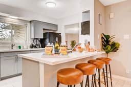 Luxury 6BR 2BA 5mins to the Strip with Pool, Spa and Billiard