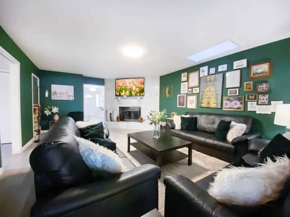 LUX 7BR/4BA Villa w/Heated Pool, next to the Strip