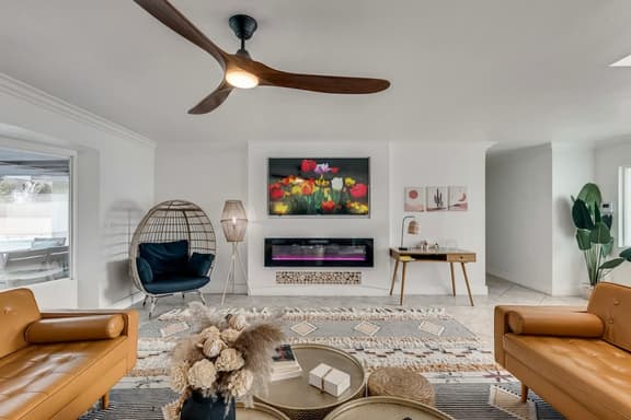LUX 7BR/3BA Villa w/pool, spa and big yard - Image 1